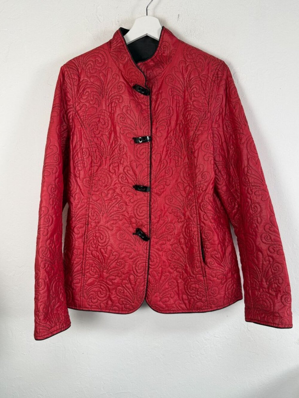 Flair Women's Jacket Red Asian Inspired Quilted Embroidered Toggle Closure Large